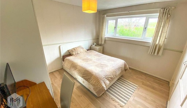 Birchwood Private Room for Homestay 2