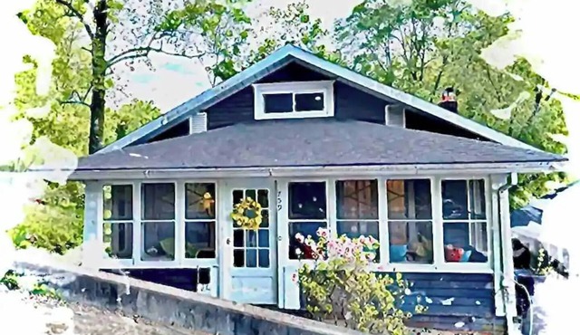 Bird's Eye View- Bungalow with Screened-in Porch and Fireplace