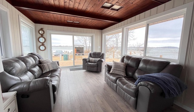 Birder's Paradise | 300° of Waterfront Views