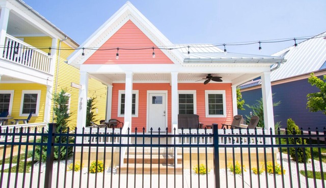 Birdie Bungalow - Spacious Lakeside Cottage