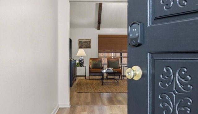 Birdie's Hideout - Kingwood 3BR, King Bed, Near IAH