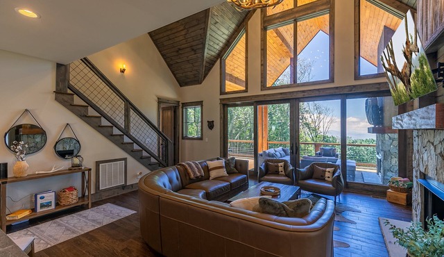 Birds Eye View at Eagles Nest - hot tub, fire pit