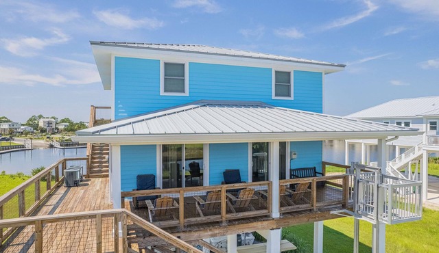 Bird’s Up Retreat-Gulf Front Home at Shell Point Beach