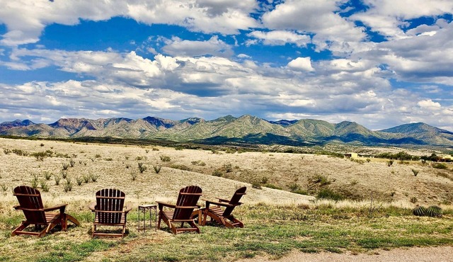 BirdSong Desert Retreat: Reconnect. Rejuvenate.
