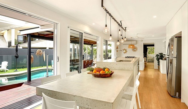 Birdsong - Tree Surroundings, Walk To Beach & Cafe