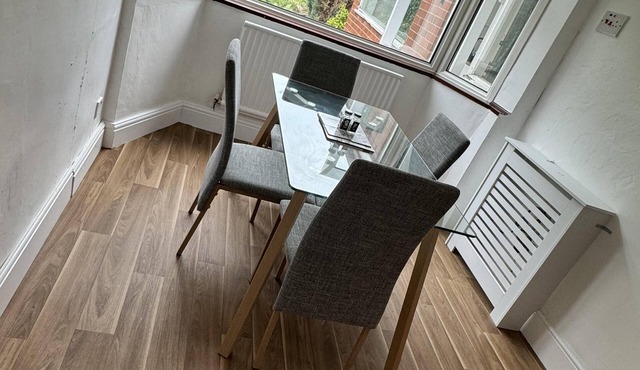 Birmingham Blissful Retreat - 3 Bedrooms