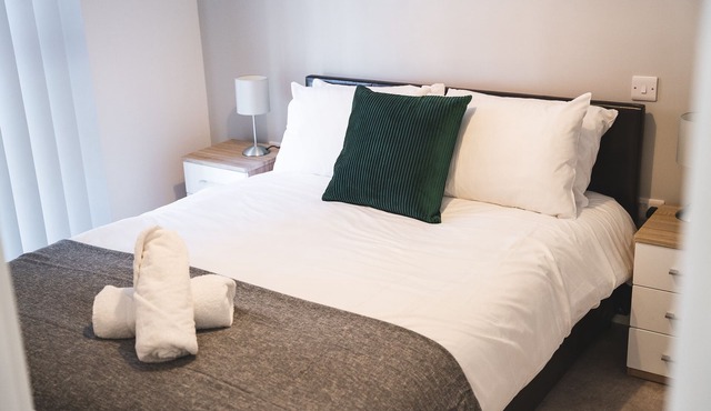 Birtin Works Apartments-Brand New-City Centre