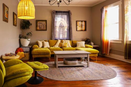 Bisbee Home: Fantastic Views & Walkable Location!