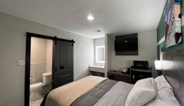 Bishop Arts Suites