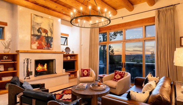 Bishop's Lodge Retreat, Mountain Views, Fire Pit