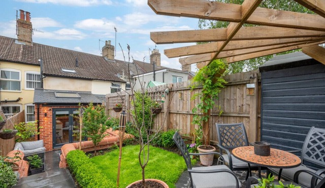 Bishops - Two Bedroom House, Sleeps 4