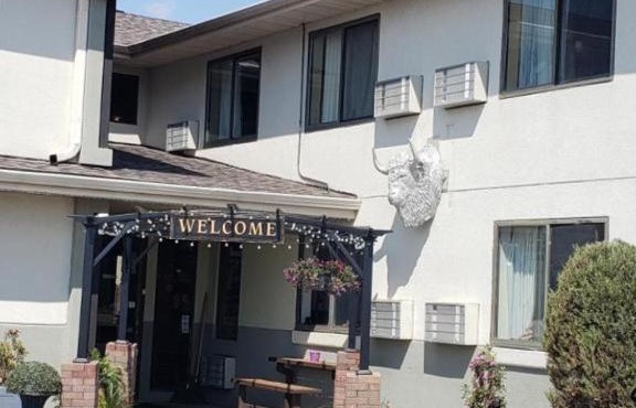 Bison Plains Lodge