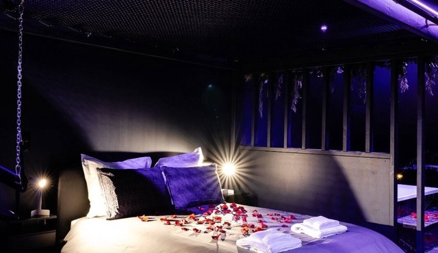 Bisoux Caen, Nuits Érotiques & SPA