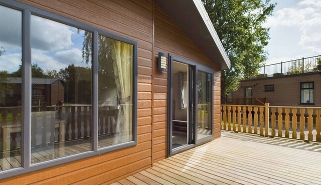 Bittern Lodge: 3BD Retreat in South Lakeland Park