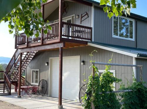 Bitterroot Barn Abode