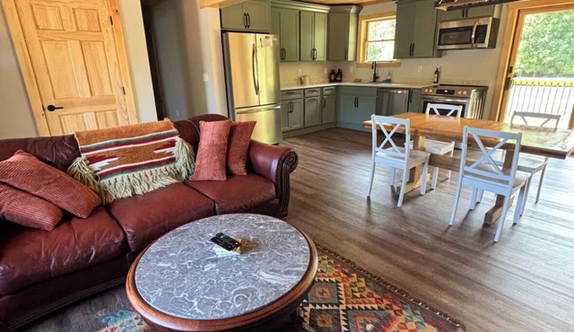 Bittersweet Retreat on Willsboro Point, home with lake access