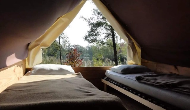 Bivouac tent on stilts for 2 people