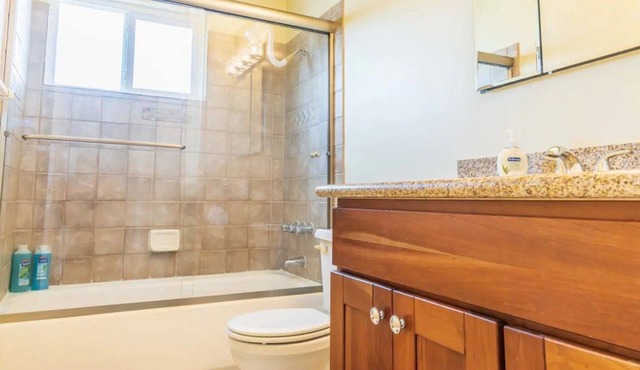 Biz Travelers Haven 3bd 2ba in Oakland