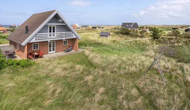 "Bjarnger" - 200m from the sea by Interhome