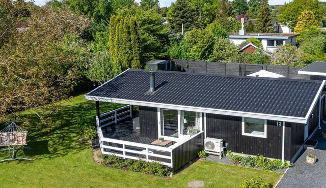 "Bjart" - 150m from the sea by Interhome