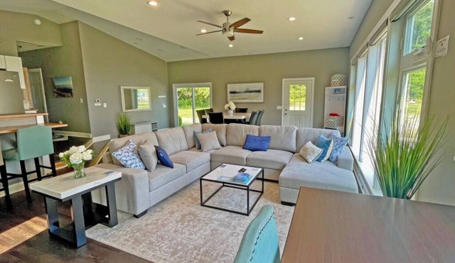 BK`s BeachHouse-3bedrooms/2bathrooms