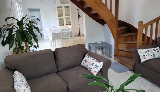 Bléré hyper center near Chenonceau and Beauval zoo evening meal possible