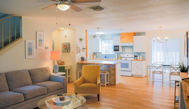 BL: Lackland/BMT Graduation 3 Miles. Easy & Quick! 7 years Hosting BMT Families.