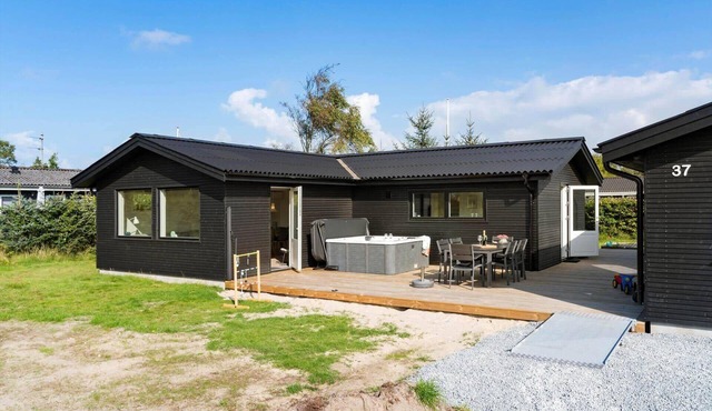 BL1377 Blokhus - Valmuemarken 37