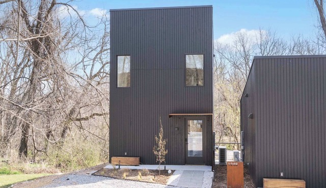 Black Apple Cabin | On NWA Trail | Downtown