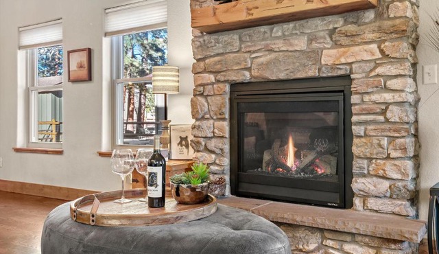 Black Bear Cabin with Hot Tub