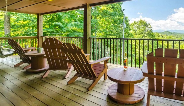 Black Bear Cove Cabin