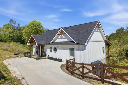Black Bear Cove cabin