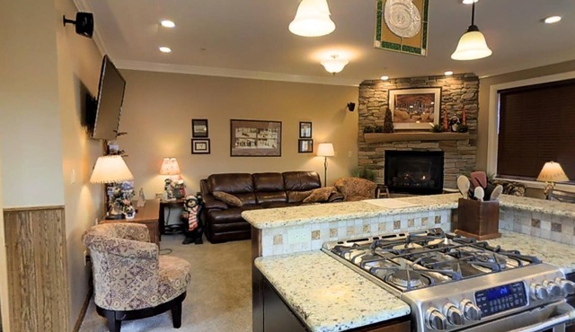 Black Bear Crossing #35 - PET FRIENDLY! SKI IN/SKI OUT! Steps to Black Bear and Powder Ridge by RedAwning
