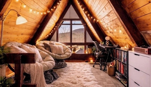 Black Bear Lodge at Hunter Mountain - Hot Tub, Pellet Stove, Peace