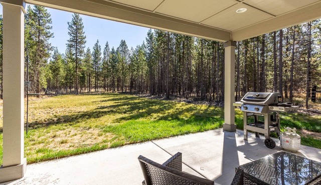Black Bear Lodge in Three Rivers