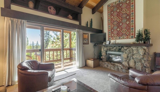 Black Bear Villas Condo in Tahoe City- summer pool and tennis