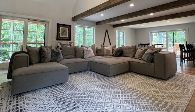 Black Bears Den - New Construction Stratton Mountain Resort Home