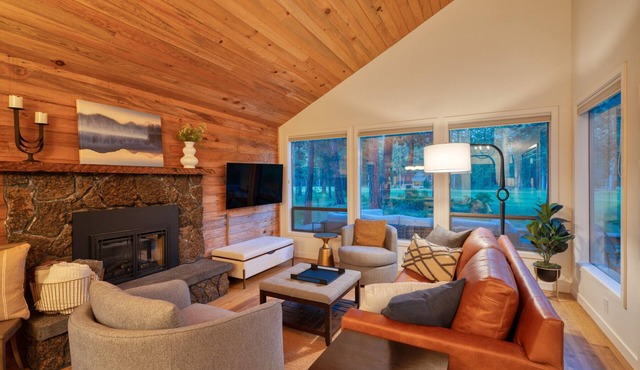 Black Butte Ranch Cabin on the 7th Fairway