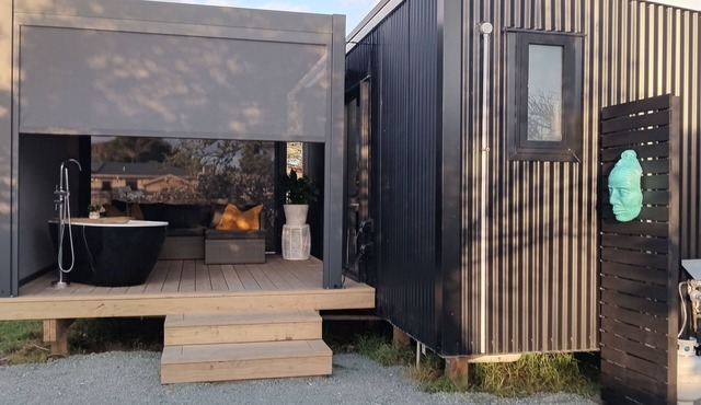 Black Cabin Mangawhai