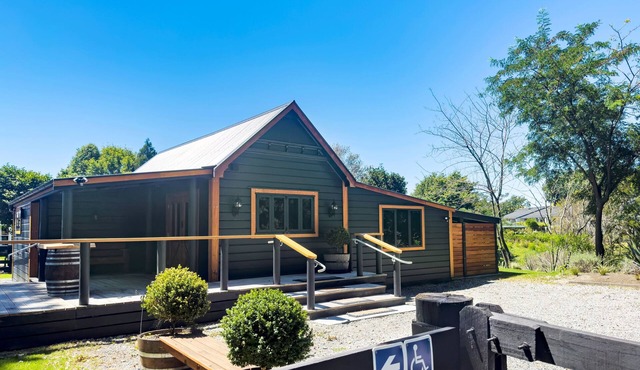 Black Cottage Boutique Accommodation