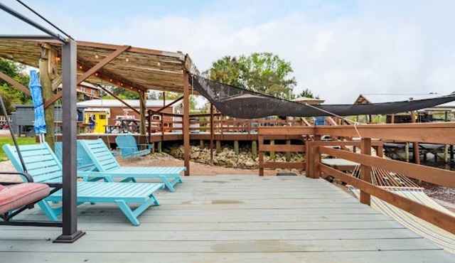 Black Creek Cottage located on fresh water with a resort style beach & amenities