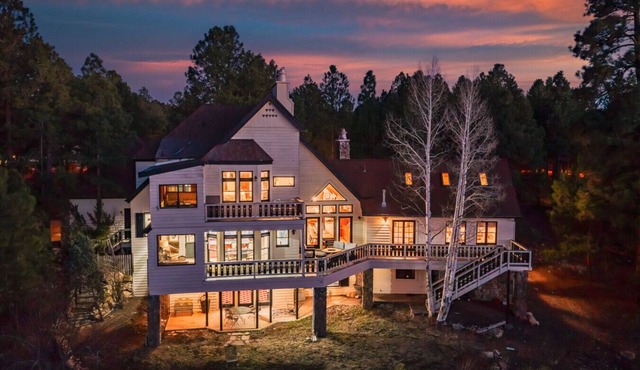 Black Diamond Manor in Flagstaff