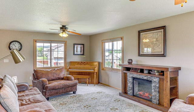 Black Hills Family Home: Close to Hiking Trails!