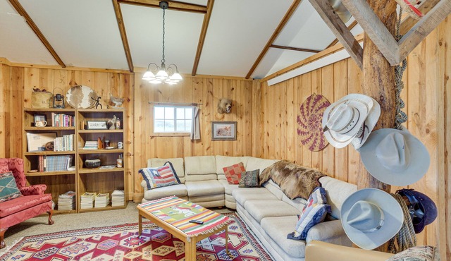 Black Hills Vacation Rental 25 Mi to Mt Rushmore!