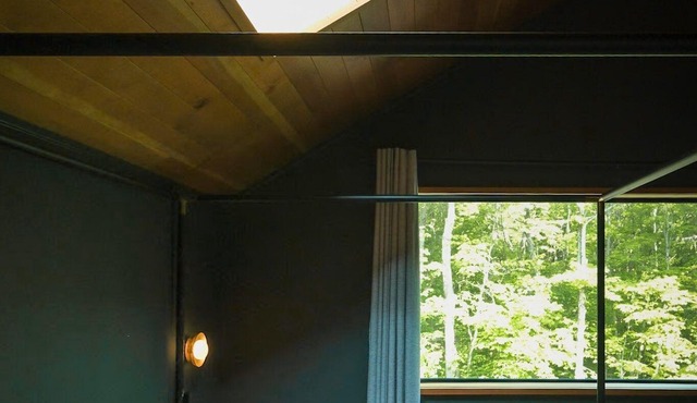 Black Oak Lodge: A Private Lakeside Retreat
