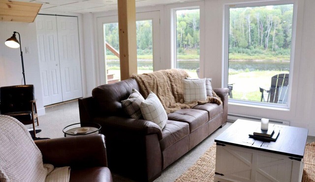 Black Rapids - Atlantic Lodge