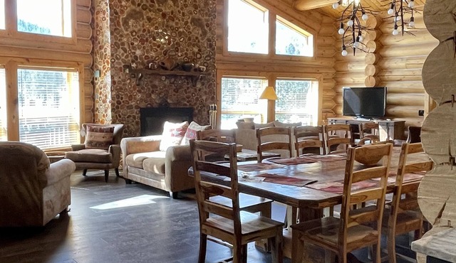 Black Tree Resort - The Lodge