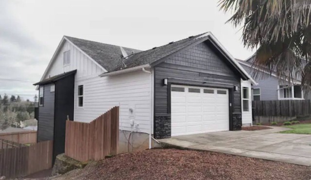 Black & White Hills ⛰ (LV)