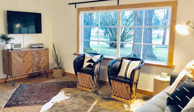 Blackbird Farmhouse - Bellingham, WA