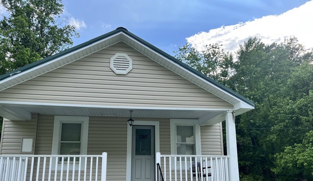 Blackcat Lake Cottage near Jenny Wiley/German Bridge